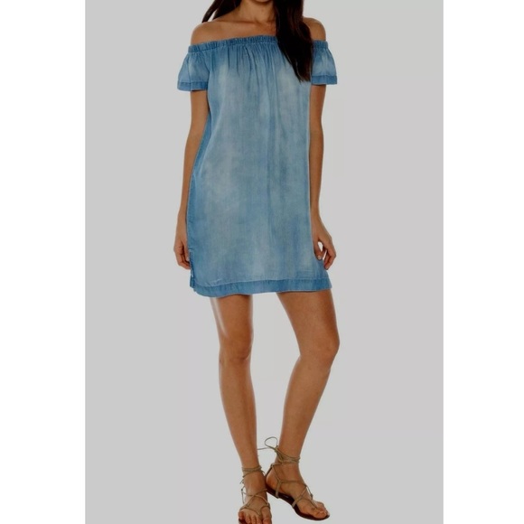 Anthropologie Dresses & Skirts - Cloth & Stone Off The Shoulder Chambray Dress